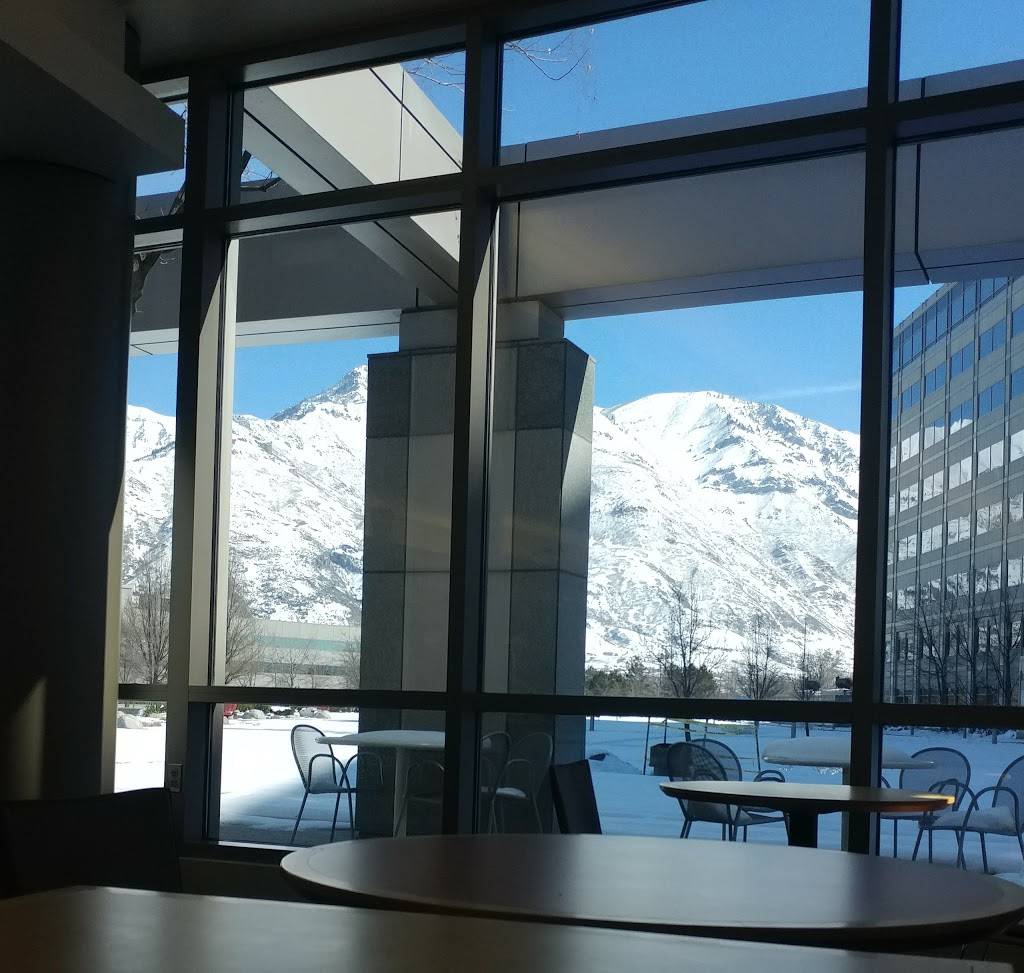 East Bay Café | restaurant | 1800 Novell Place, Provo, UT 84606, USA | 8018613037 OR +1 801-861-3037