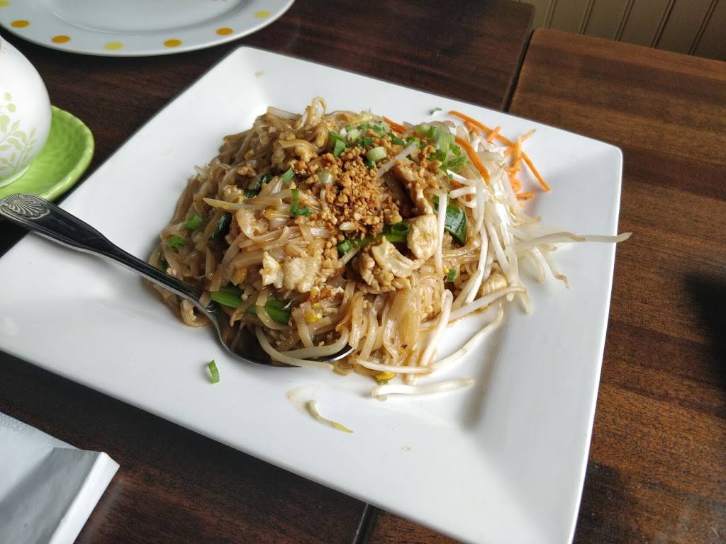 Pinkaew Thai Cuisine | restaurant | 5101 25th Ave NE #11, Seattle, WA 98105, USA | 2065222200 OR +1 206-522-2200