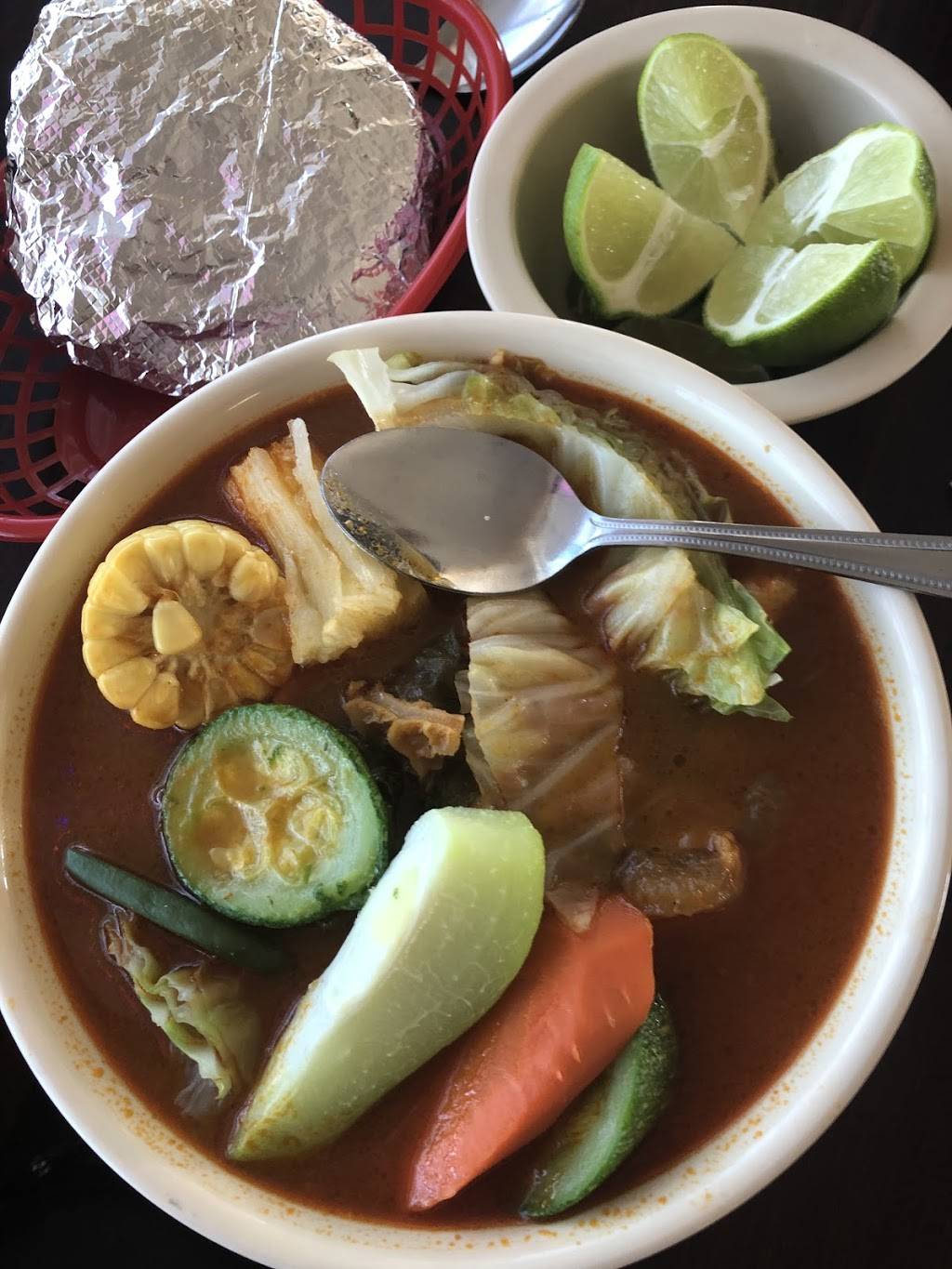 Yoly’s Taqueria & Pupuseria | restaurant | 17760 Adelanto Rd, Adelanto, CA 92301, USA | 4422491985 OR +1 442-249-1985