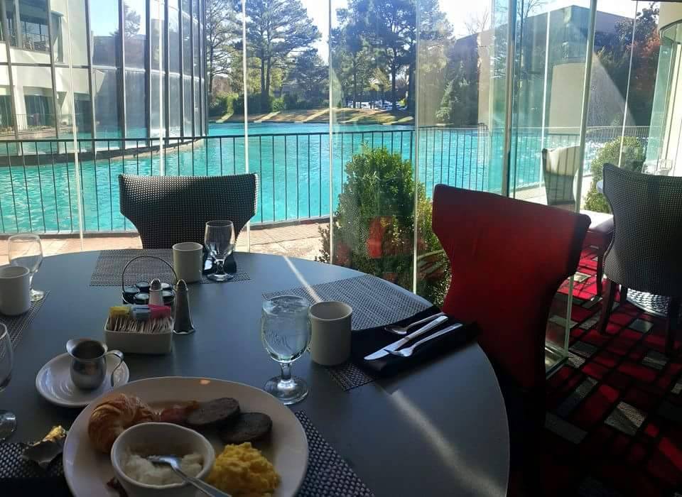 Rooks Corner | restaurant | 939 Ridge Lake Blvd, Memphis, TN 38120, USA | 9016846664 OR +1 901-684-6664