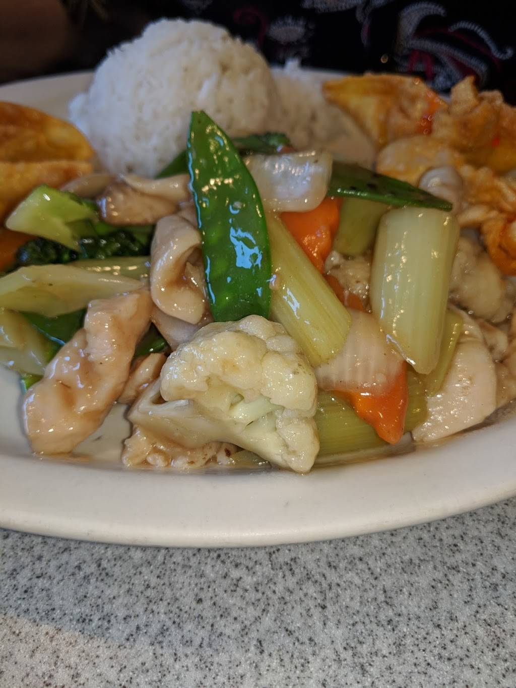 Asia Kitchen | restaurant | 18801 E Burnside St, Portland, OR 97233, USA | 5036665570 OR +1 503-666-5570