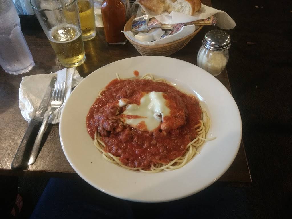 Nicks Spaghetti & Steak House | restaurant | 3483 Lewis B Puller Memorial Hwy, Saluda, VA 23149, USA | 8047856300 OR +1 804-785-6300