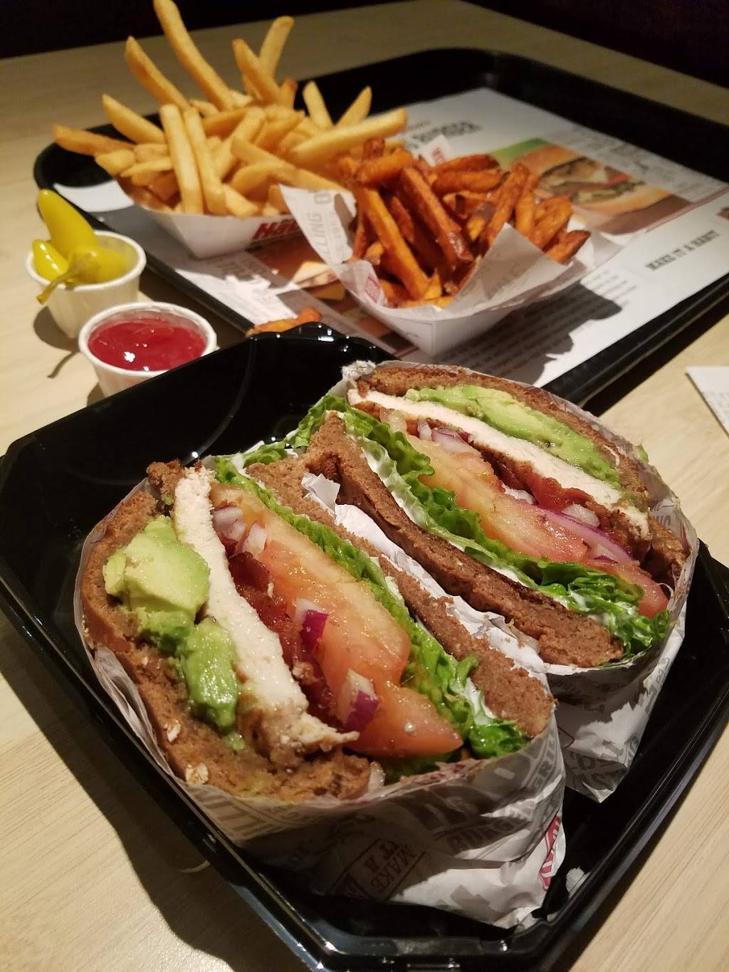 The Habit Burger Grill | restaurant | 3510 Tyler St #100, Riverside, CA 92503, USA | 9516890545 OR +1 951-689-0545