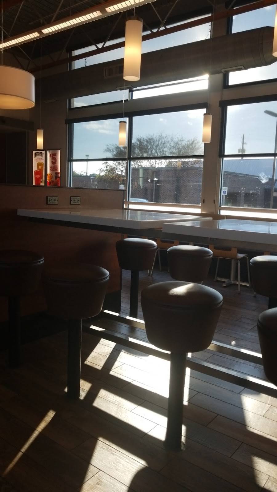 Wendys | restaurant | 696 E Main St, Prattville, AL 36067, USA | 3343610421 OR +1 334-361-0421