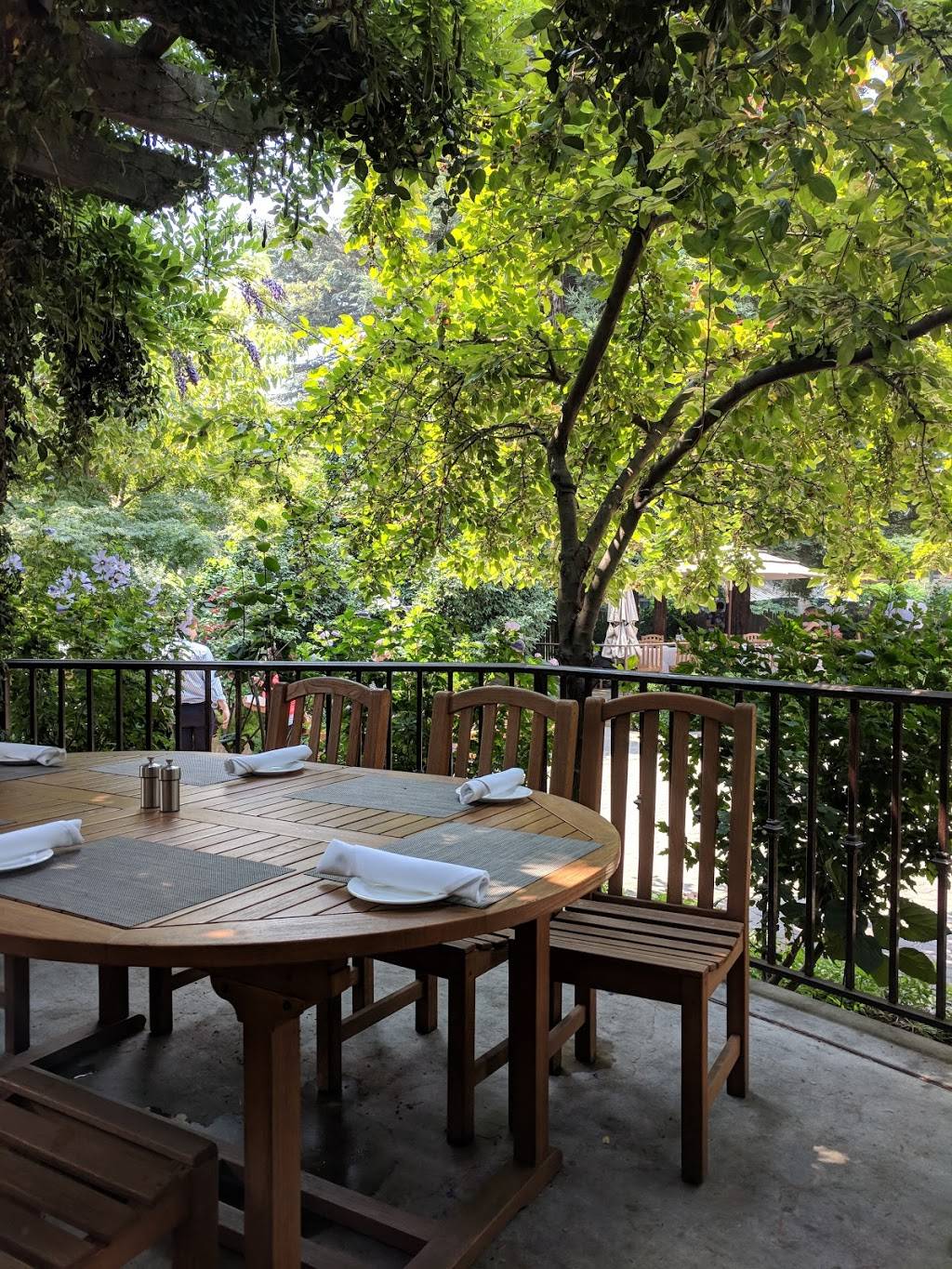 Towne House Restaurant at Wine & Roses | night club | 2505 W Turner Rd, Lodi, CA 95242, USA | 2093716160 OR +1 209-371-6160