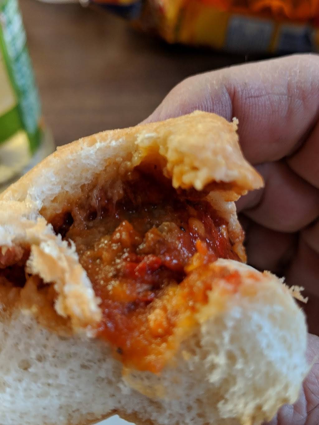 Smith Street Hot Dogs | restaurant | 2619, 105 Smith St, Poughkeepsie, NY 12601, USA | 8454718481 OR +1 845-471-8481