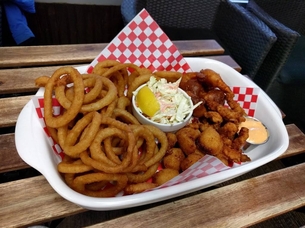 The Mermaid | restaurant | 250 Kerr St, Oakville, ON L6K 3B2, Canada | 9058490870 OR +1 905-849-0870