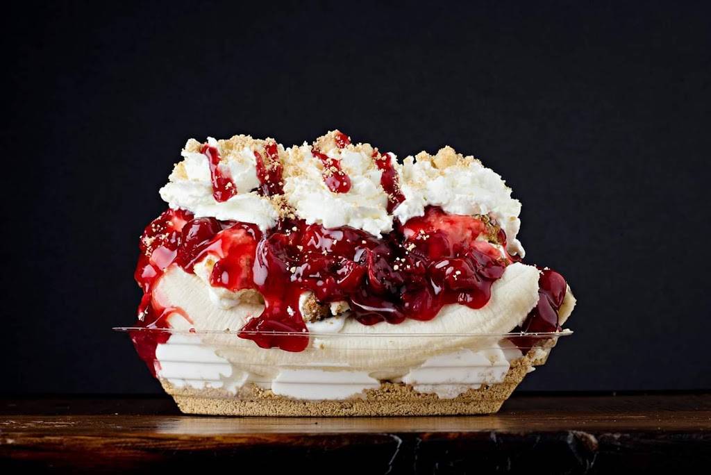 Hollywood Cone Scarborough | restaurant | 91 Rylander Blvd, Toronto, ON M1B 5M5, Canada | 4162832663 OR +1 416-283-2663