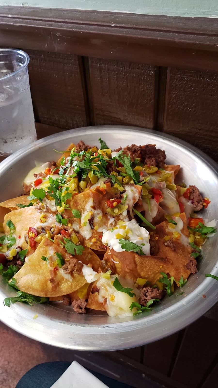 Sonny McLeans Irish Pub | restaurant | 2615 Wilshire Blvd, Santa Monica, CA 90403, USA | 3104491811 OR +1 310-449-1811