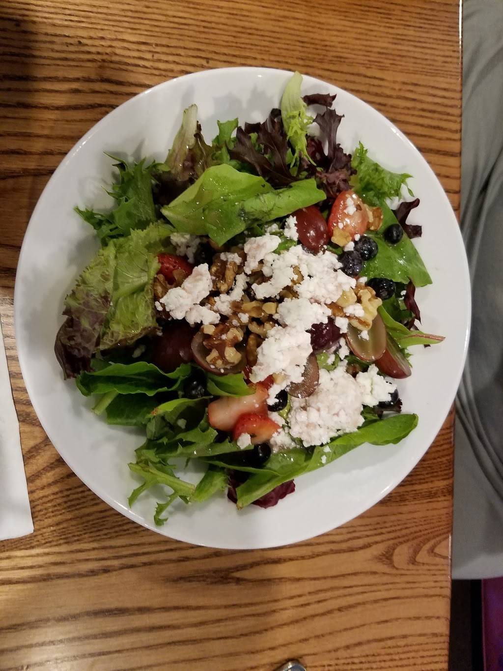 Uno Pizzeria & Grill | restaurant | 20 Centre Dr, Central Valley, NY 10917, USA | 8457836560 OR +1 845-783-6560