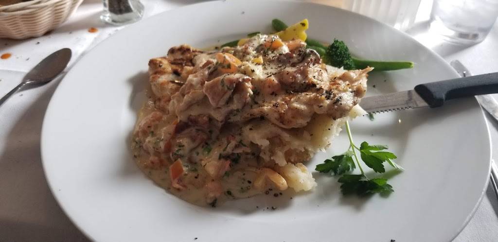 Wellington Restaurant | restaurant | 51 Huntington St, Shelton, CT 06484, USA | 2039290336 OR +1 203-929-0336