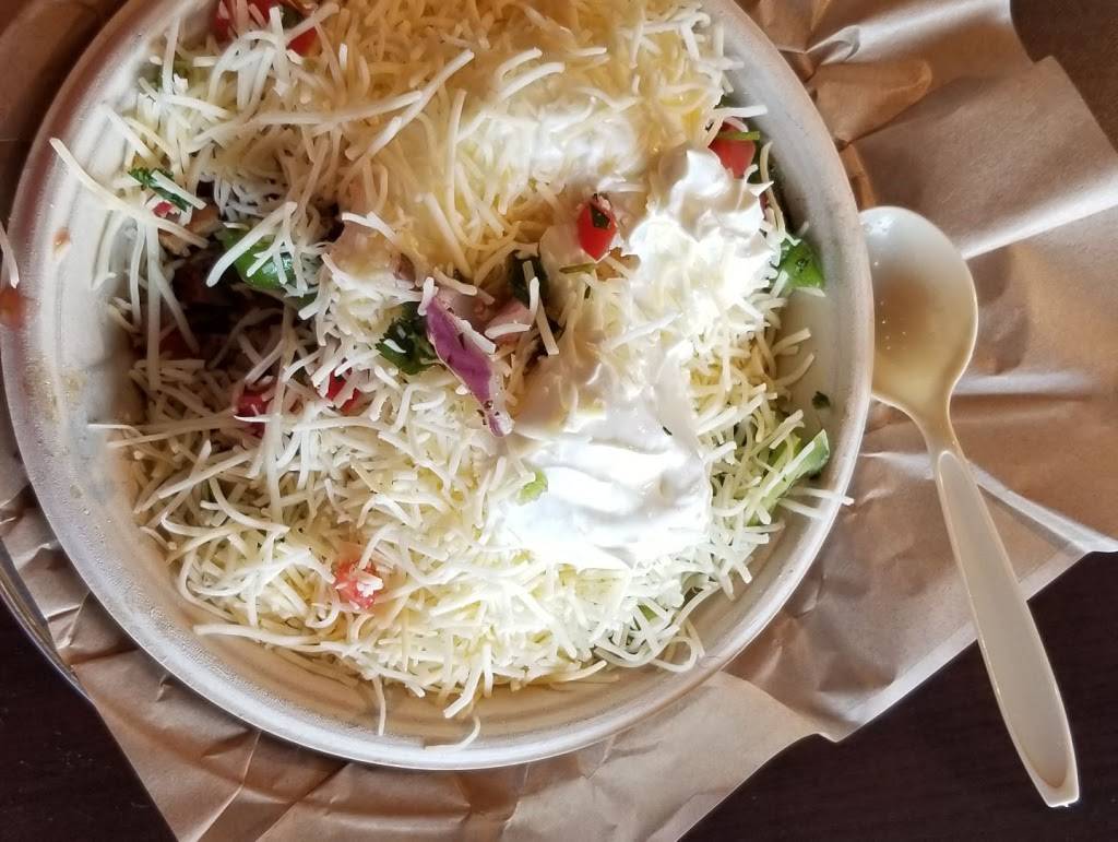 QDOBA Mexican Eats | restaurant | 2415 E Austins Pkwy Ste B, Flint, MI 48507, USA | 8102394176 OR +1 810-239-4176