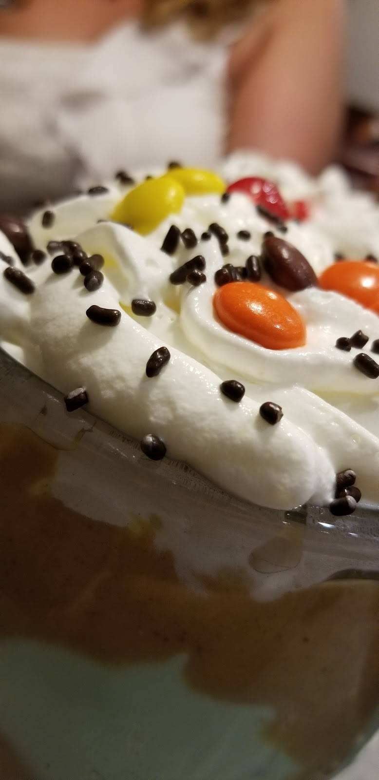 Friendlys | restaurant | 4189 Mountain Rd, Pasadena, MD 21122, USA | 4104376085 OR +1 410-437-6085