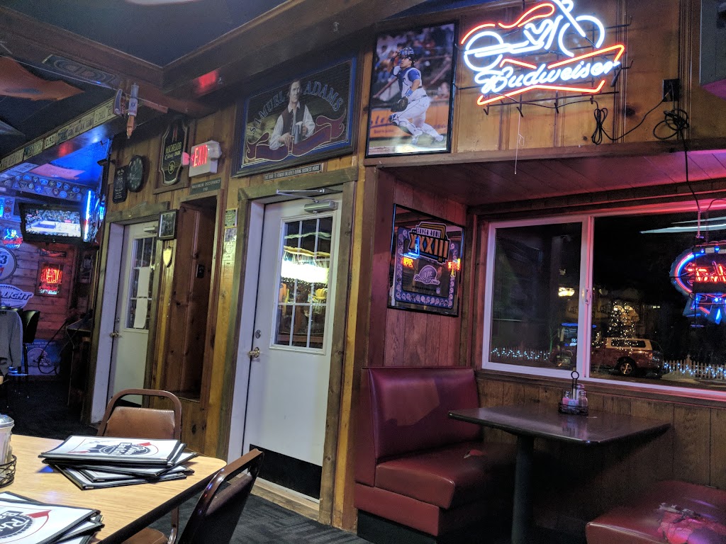Rhinos Bar & Grille | restaurant | 226 Main St, Bridgeport, CA 93517, USA | 7609327345 OR +1 760-932-7345