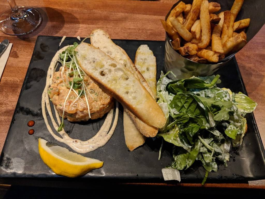 La Cage - Brasserie sportive | restaurant | 1550 Boulevard Alphonse-Desjardins, Lévis, QC G6V 0G8, Canada | 4188356000 OR +1 418-835-6000