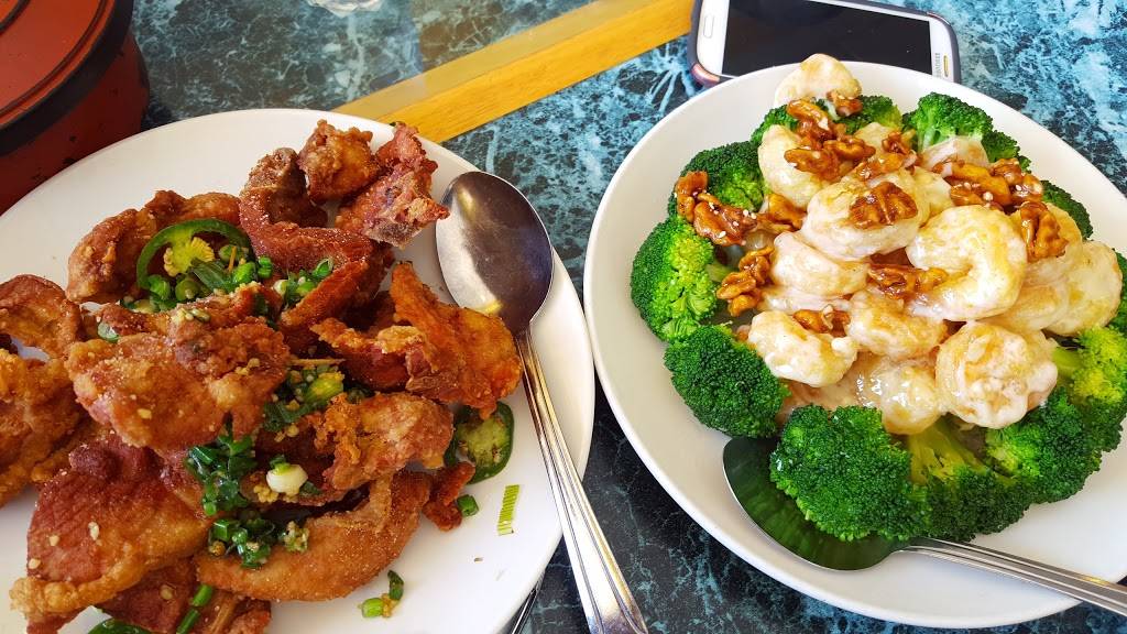 Golden City Chinese Cuisine | restaurant | 17719 W Vanowen St, Reseda, CA 91335, USA | 8183432665 OR +1 818-343-2665