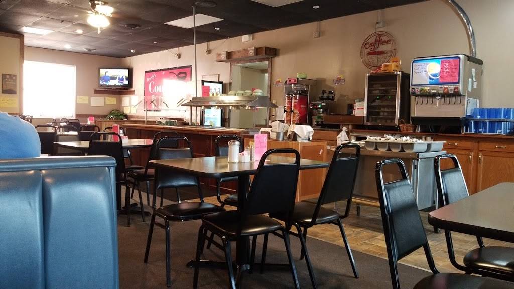 Beverlys Country Kitchen | restaurant | 1050 Hendricks Store Rd, Moneta, VA 24121, USA | 5402974570 OR +1 540-297-4570