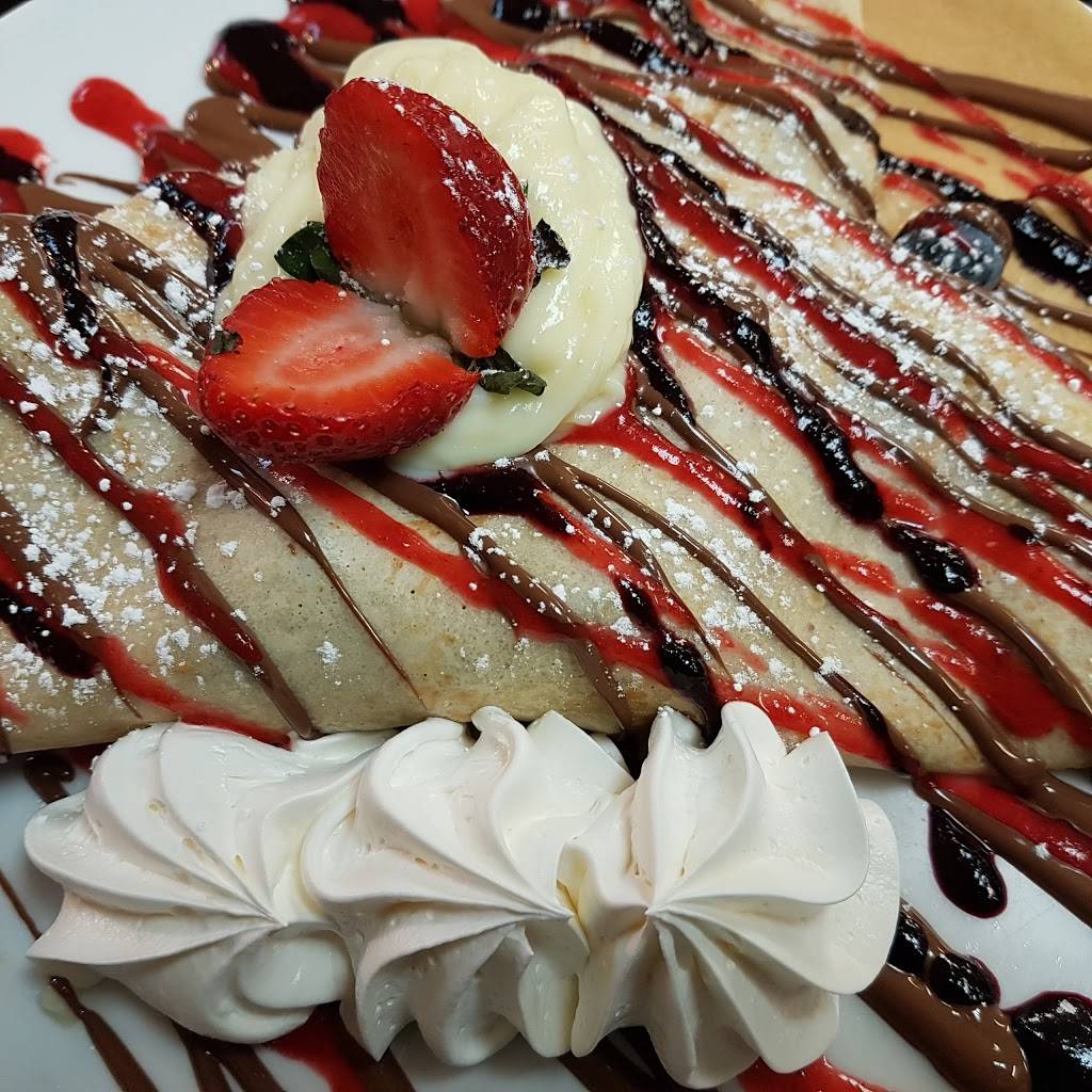 Restaurant Au Petit Chalet | restaurant | 75 Boulevard des Châteaux, Blainville, QC J7B 2A4, Canada | 5796301919 OR +1 579-630-1919