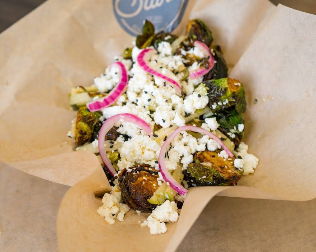 The Stand | restaurant | 19600 Plummer St #700, Northridge, CA 91324, USA | 8187093820 OR +1 818-709-3820