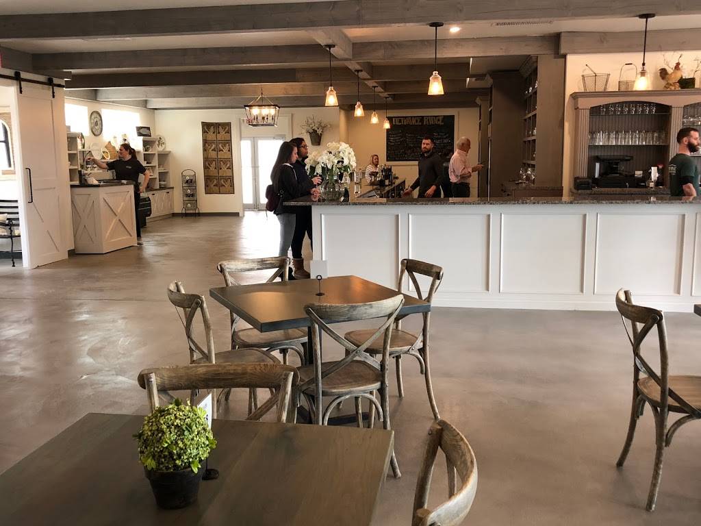 Defiance Ridge Vineyards | restaurant | 2711 S Missouri 94, Defiance, MO 63341, USA | 6367982288 OR +1 636-798-2288