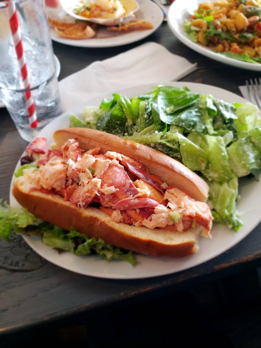 Matunuck Oyster Bar | restaurant | 618-500 Succotash Rd, South Kingstown, RI 02879, USA | 4037834202 OR +1 403-783-4202