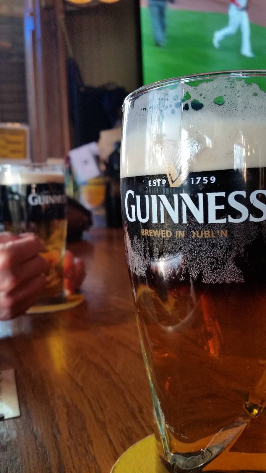 Mc Kiernans Irish Pub & Grill | restaurant | 2066 S 37th St, Milwaukee, WI 53215, USA | 4142266761 OR +1 414-226-6761