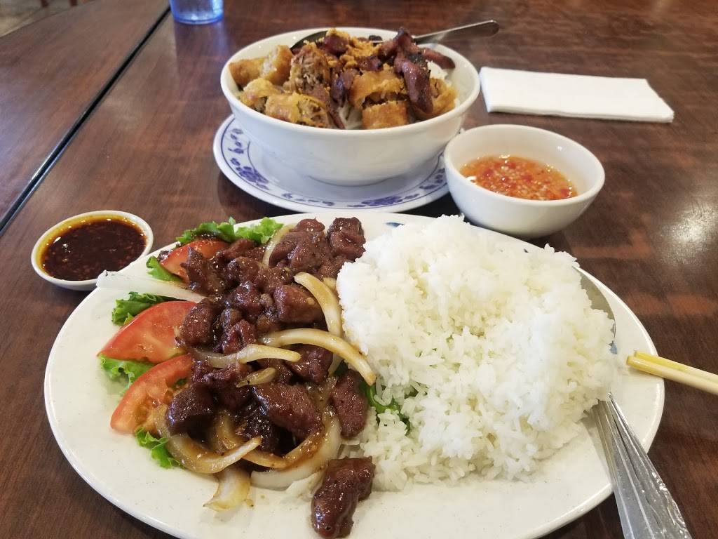 777 Noodle House | restaurant | 4686 University Ave, San Diego, CA 92105, USA | 6192833185 OR +1 619-283-3185