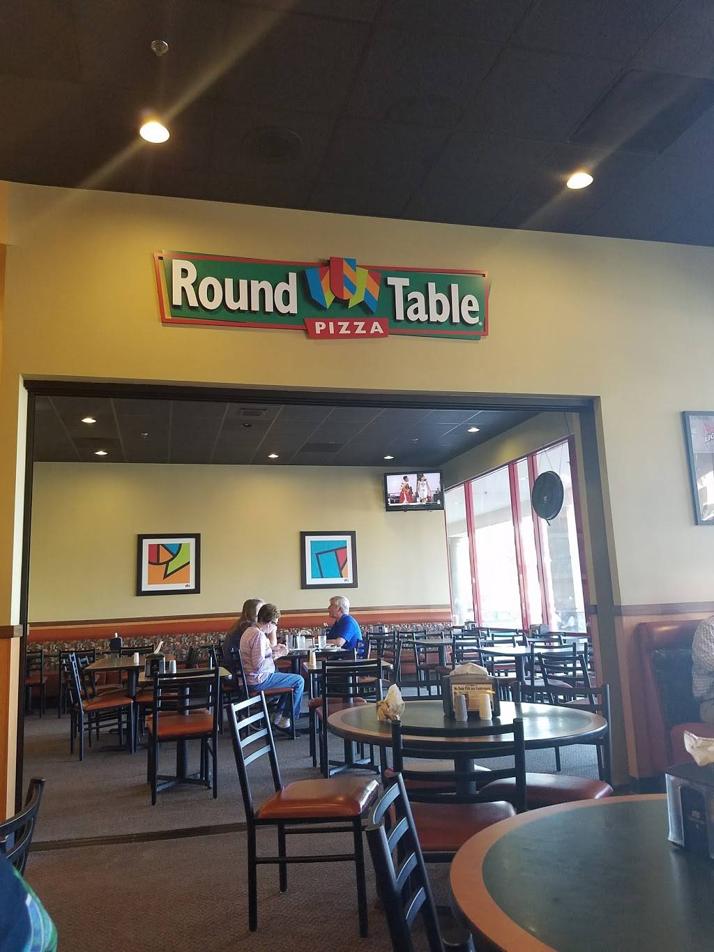 Round Table Pizza | meal delivery | 8822 Madison Ave, Fair Oaks, CA 95628, USA | 9169622700 OR +1 916-962-2700