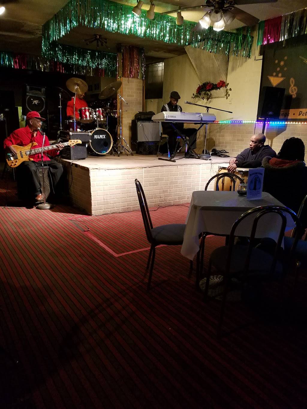 Raven Lounge & Restaurant | night club | 5145 Chene St, Detroit, MI 48211, USA | 3139247133 OR +1 313-924-7133