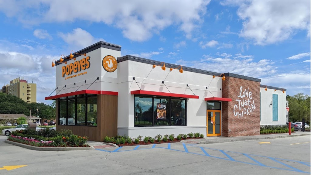 Popeyes Louisiana Kitchen | restaurant | 4905 San Bernardo Ave, Laredo, TX 78041, USA | 9567236337 OR +1 956-723-6337