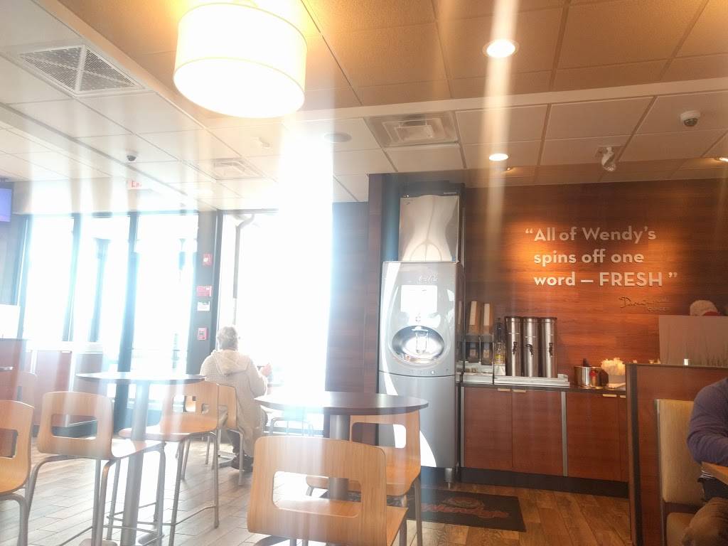 Wendys | restaurant | 554 MA-132, Hyannis, MA 02601, USA | 5087711130 OR +1 508-771-1130