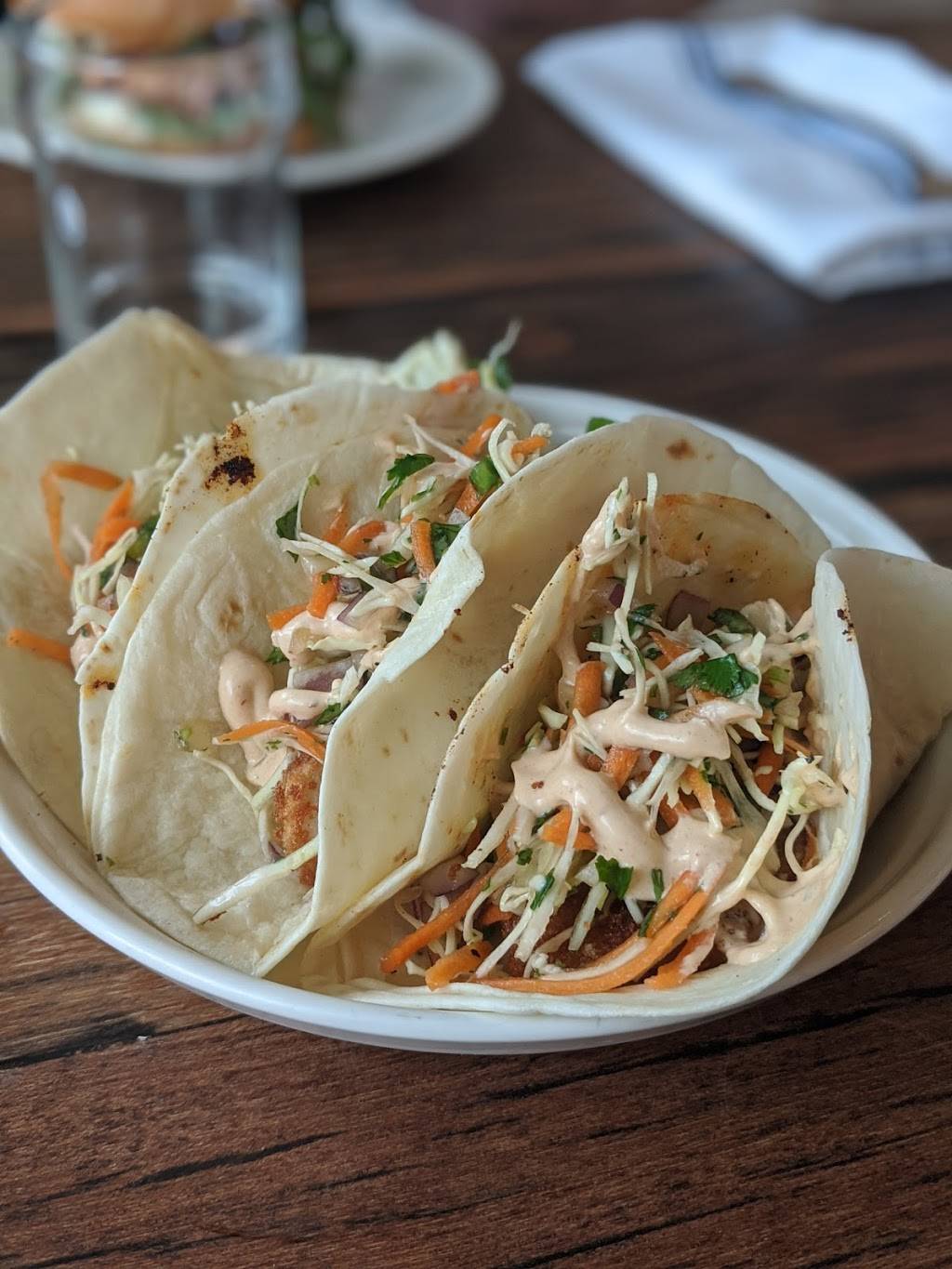 East Anchor Seafood | restaurant | 1126 34th Ave #101, Seattle, WA 98122, USA | 2067086669 OR +1 206-708-6669