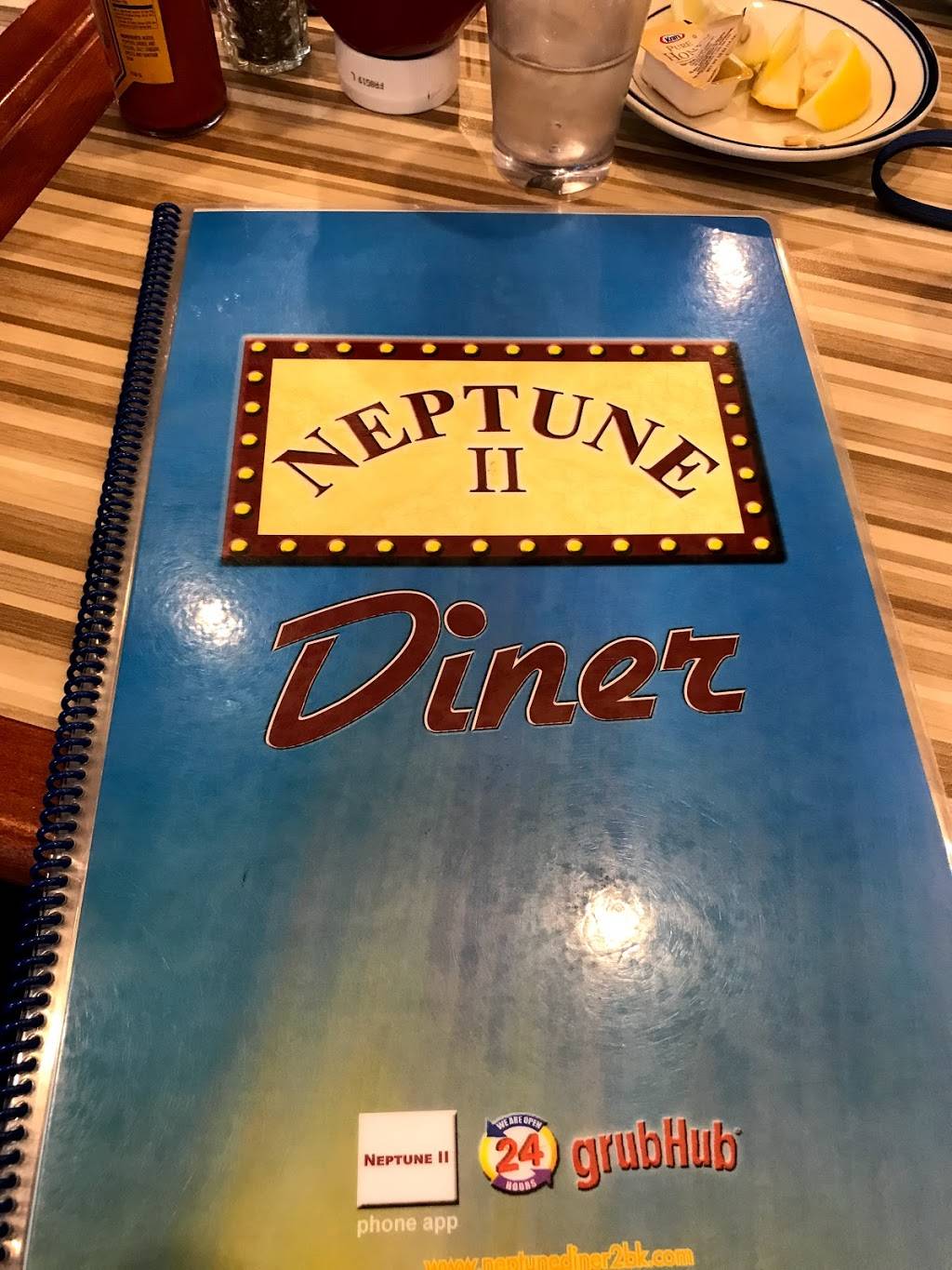 Neptune Diner II | restaurant | 699 Classon Ave, Brooklyn, NY 11238, USA | 7186231111 OR +1 718-623-1111
