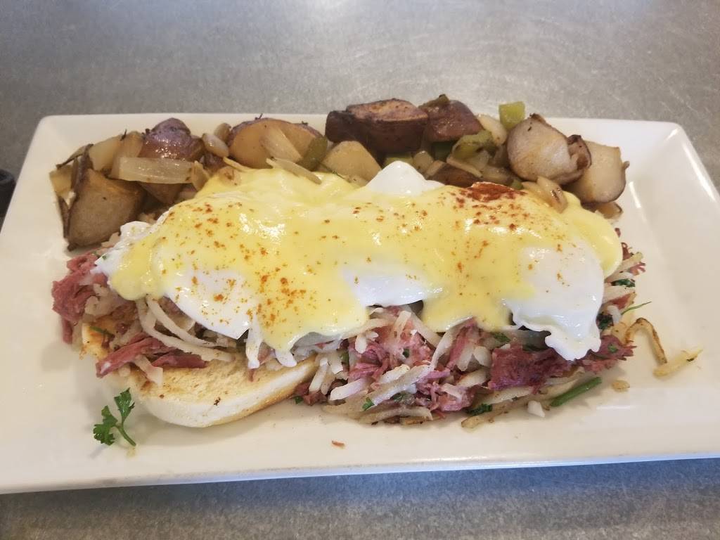 Hangar 12 Restaurant | restaurant | 265 Fruit St, Mansfield, MA 02048, USA | 7742844782 OR +1 774-284-4782