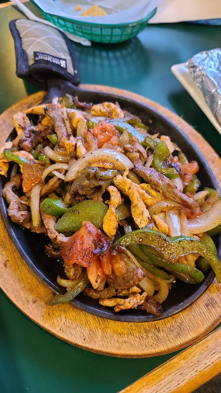 Los marquez mexican restaurant | restaurant | 1008 Churchville Ave, Staunton, VA 24401, USA | 5408873311 OR +1 540-887-3311