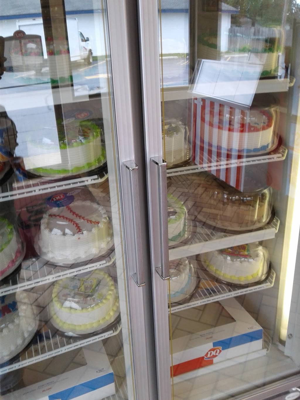 Dairy Queen | restaurant | 707 W Rollins Rd, Round Lake Beach, IL 60073, USA | 8475460550 OR +1 847-546-0550