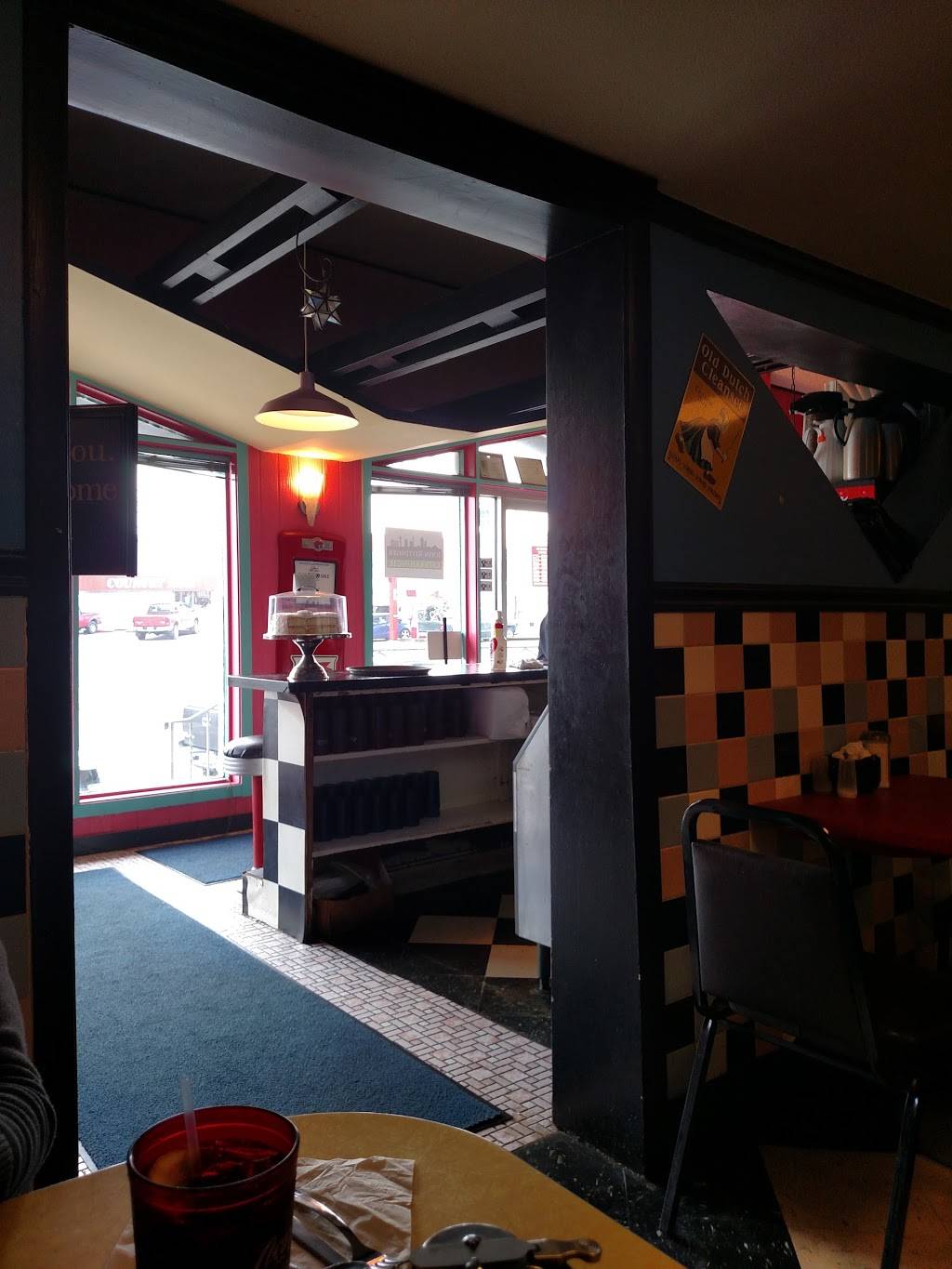 Zodiac Dinor | restaurant | 2516 State St, Erie, PA 16503, USA | 8144553543 OR +1 814-455-3543