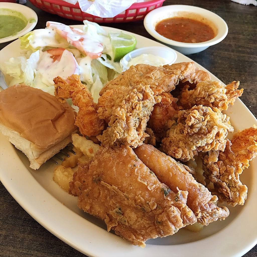 El Sinaloense Seafood & Bar | restaurant | 1711 Garth Rd, Baytown, TX 77520, USA | 8329264026 OR +1 832-926-4026