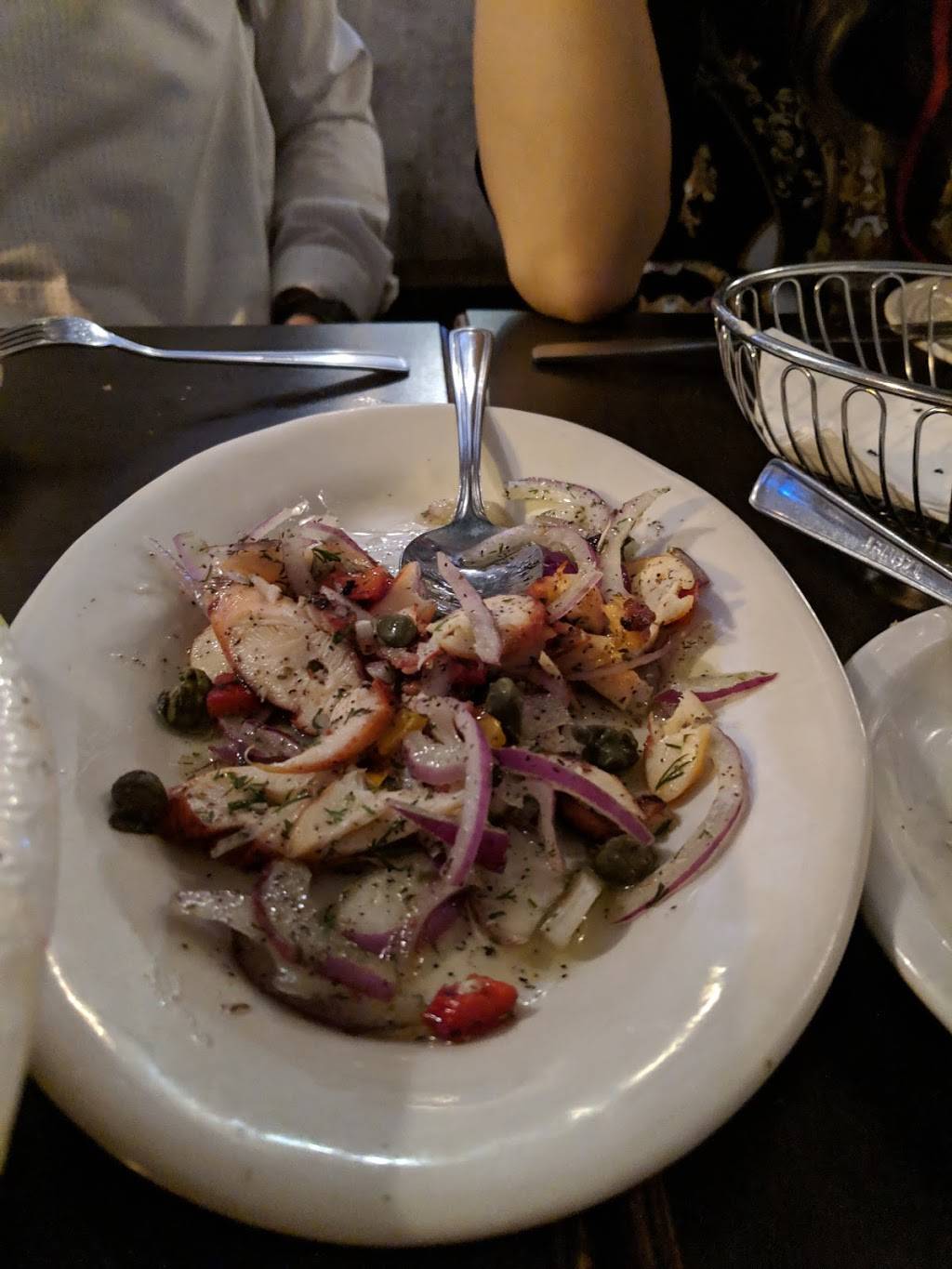 Lezvos | restaurant | 429 Rue Principale, Saint-Sauveur, QC J0R 1R4, Canada | 4502274170 OR +1 450-227-4170