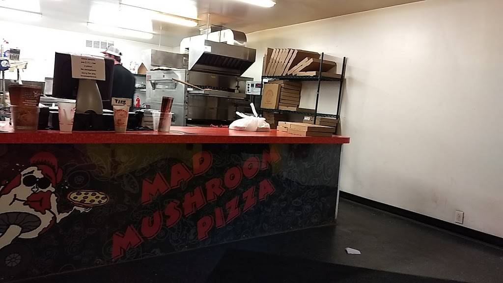 Mad Mushroom Pizza | restaurant | 3014 Underwood St, Lafayette, IN 47904, USA | 7654498081 OR +1 765-449-8081