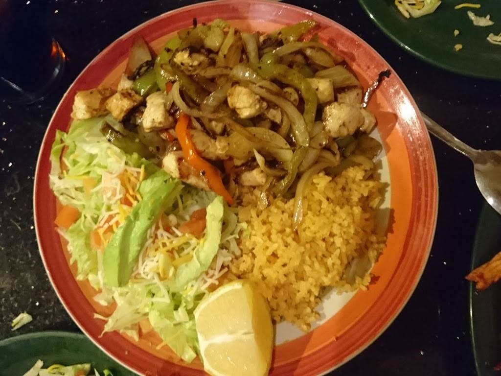 MANUELS Casa De Mariscos | restaurant | 700 Truxtun Ave, Bakersfield, CA 93301, USA | 6613258834 OR +1 661-325-8834