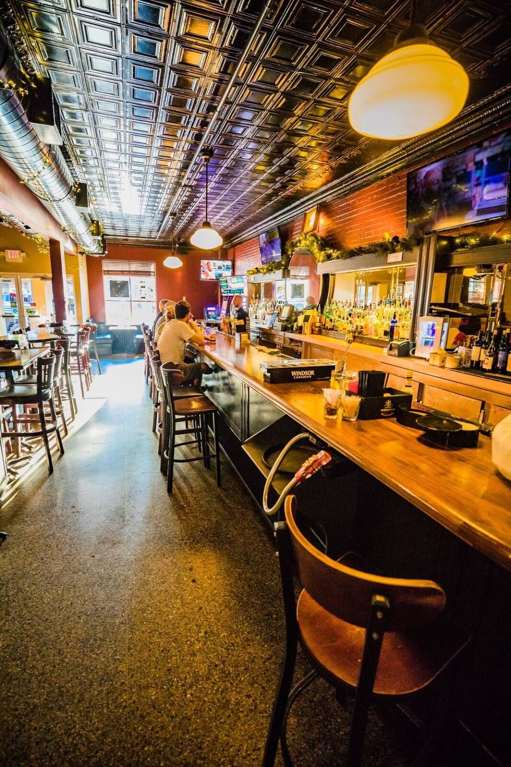 Cherokee Tavern | restaurant | 886 Smith Ave S, West St Paul, MN 55118, USA | 6514572729 OR +1 651-457-2729