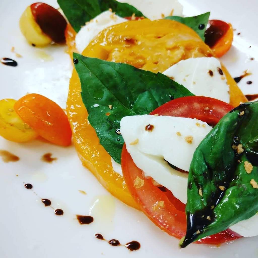 Bella Luna | night club | 3182 Shelburne Rd, Shelburne, VT 05482, USA | 8029852232 OR +1 802-985-2232