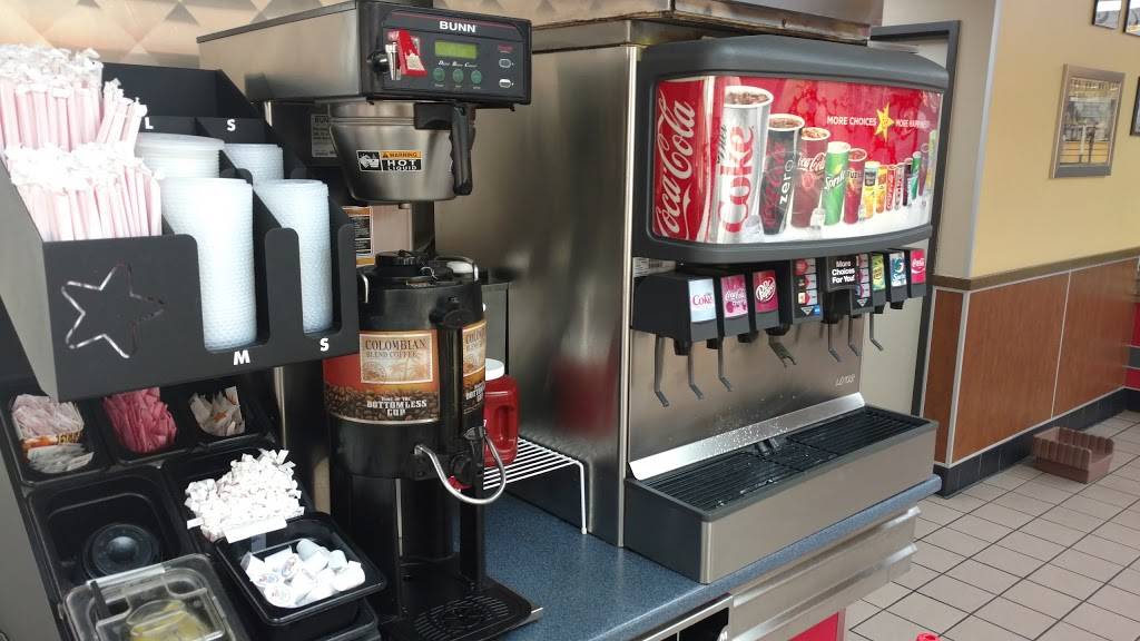 Hardees | restaurant | 2720 Rogers Ave, Fort Smith, AR 72901, USA | 4797827452 OR +1 479-782-7452