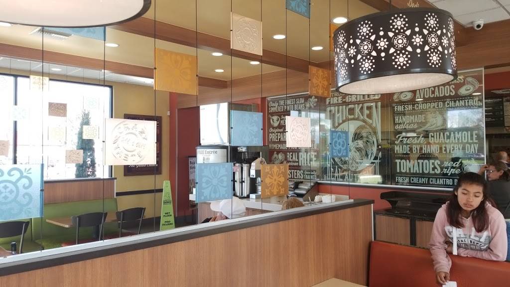 El Pollo Loco | restaurant | 3704 S Mooney Blvd, Visalia, CA 93277, USA | 5597344355 OR +1 559-734-4355