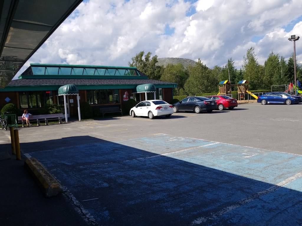 Dairy Joy Snack Bar | meal takeaway | 3723 Boulevard Frontenac E, Thetford Mines, QC G6H 4G3, Canada | 4183353341 OR +1 418-335-3341
