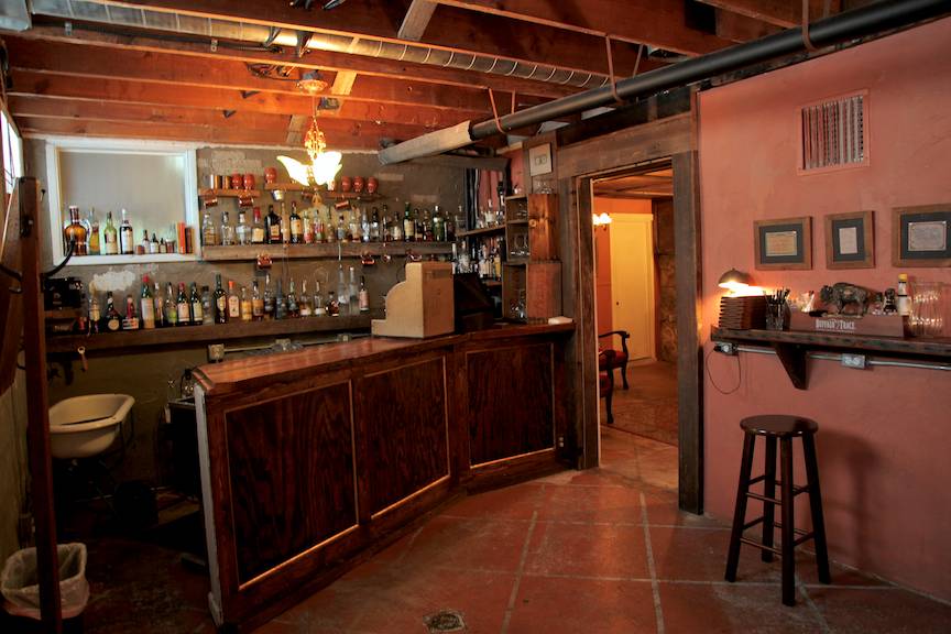 Gruene Grove | restaurant | 1263 Gruene Rd, New Braunfels, TX 78130, USA | 8307650300 OR +1 830-765-0300