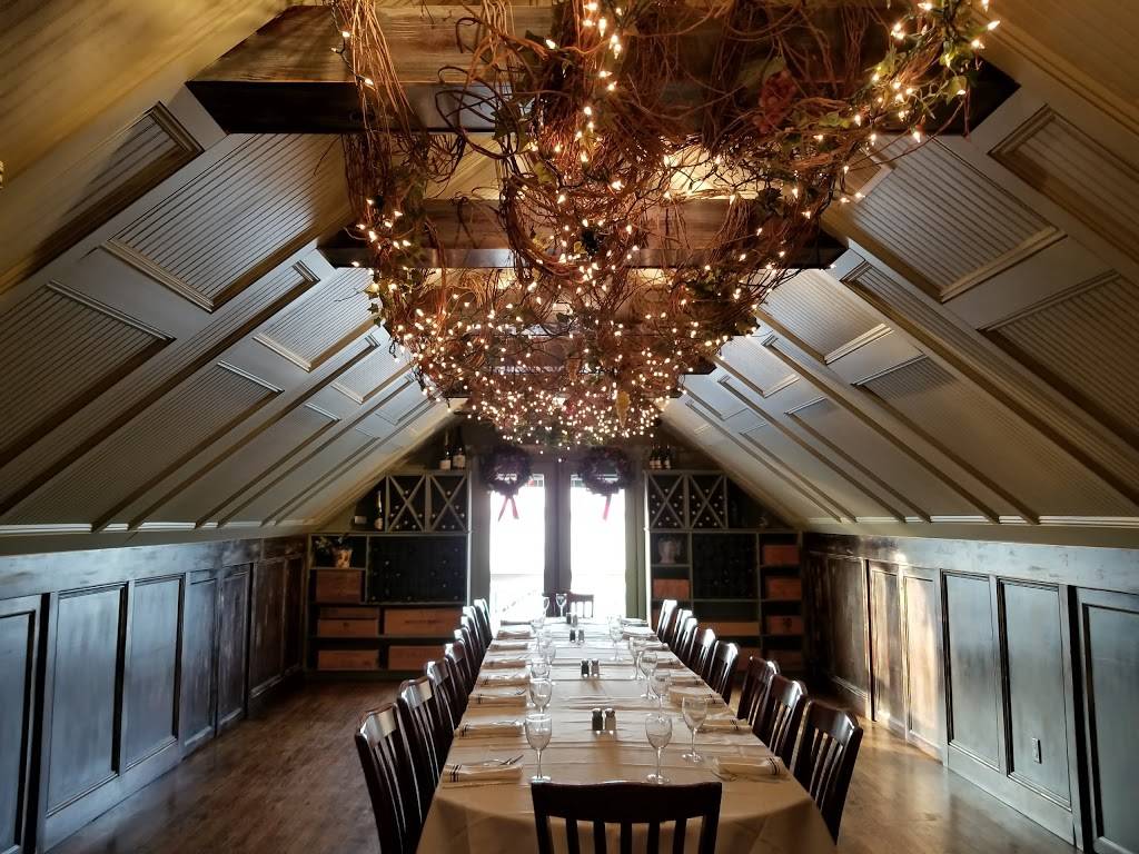 Louies Grille and Liquors | restaurant | 395 Main St, Port Washington, NY 11050, USA | 5168834242 OR +1 516-883-4242