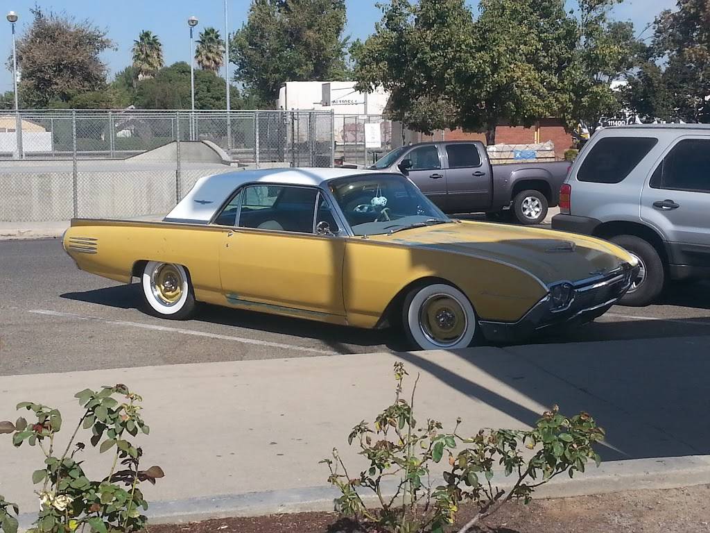 Reynas Restaurant | restaurant | 333 E St, Lemoore, CA 93245, USA | 5599259125 OR +1 559-925-9125