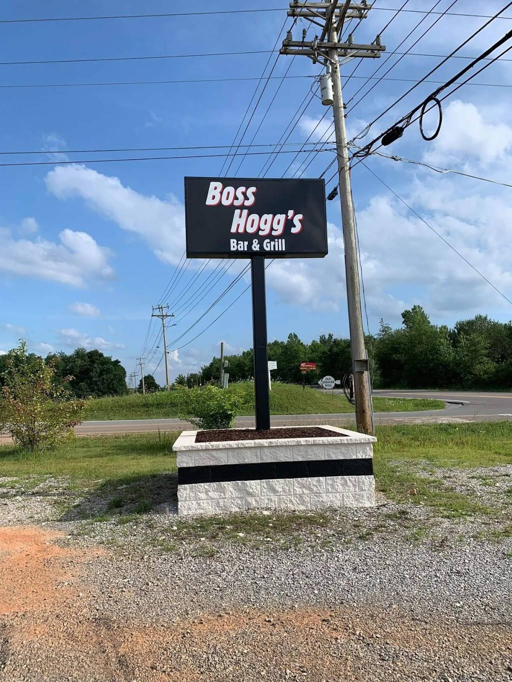 Boss Hoggs Bar & Grill | restaurant | 3299 TN-46, Dickson, TN 37055, USA | 9319964498 OR +1 931-996-4498